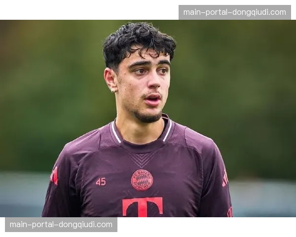 20岁中场帕夫洛维奇首次欧冠首发，表现稳健获纳格尔斯曼称赞