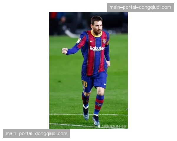 国家德比实时：巴萨1-1皇马，亚马尔与维尼修斯分别建功