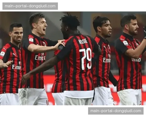 AC米兰2-0战胜卡利亚里，皮奥利证实本场尝试的“不对称”四后卫将是未来选项之一